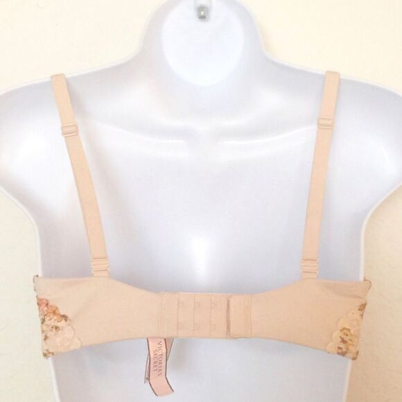 NWT VICTORIA’S SECRET Body By Victoria Bra - Picture 2 of 4